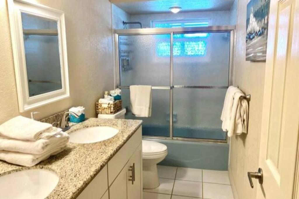Heated Saltwater Pool Home Minutes To Beach Englewood Exterior photo
